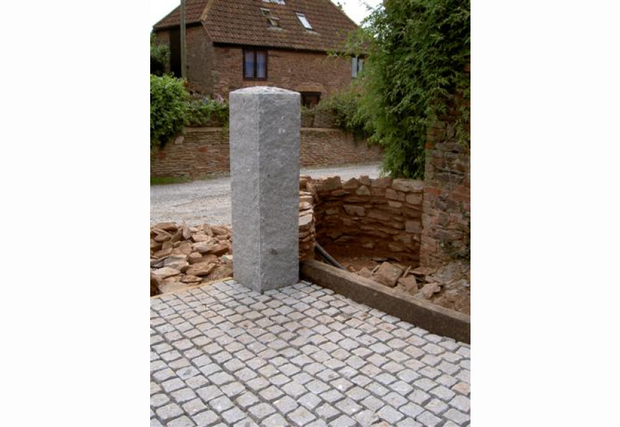 Granite gatepost natural finish with 10 10 5 setts